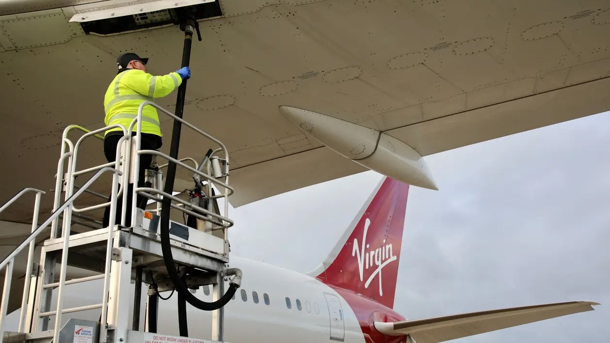 A technician fills Virgin Atlantic plane with biofuel before a demonstration flight last year.